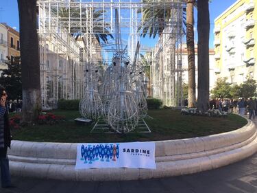 Le sardine scendono in piazza anche a Taranto 8
