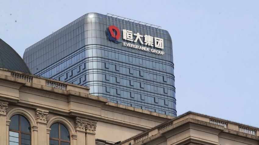 Evergrande, default sempre più vicino. Pechino prepara il salvagente pubblico