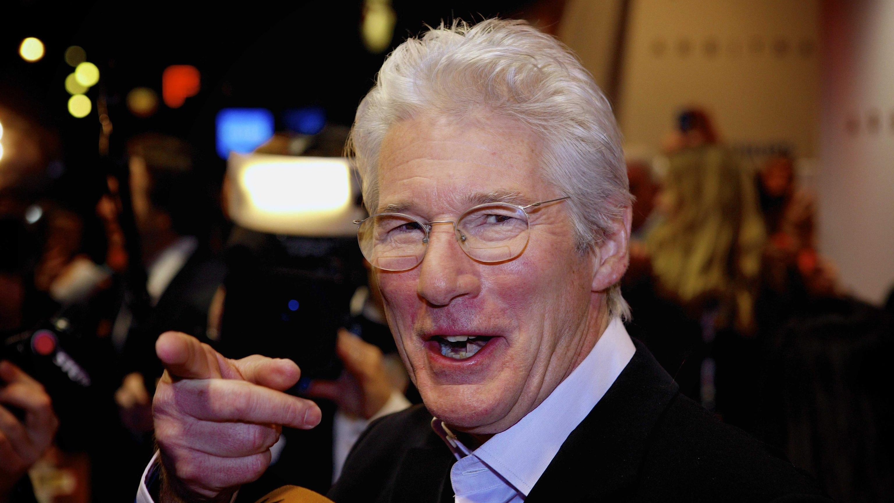 Gere presenta La frode: "Io, magnate impunito per denaro e potere"