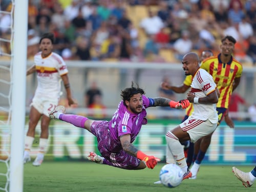 Una Roma devastante asfalta 4-0 il Lecce: decisiva la doppietta di Malen