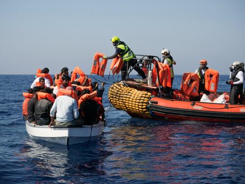 Chi c'è dietro alla Humanity 1, la nave con bandiera tedesca carica di clandestini