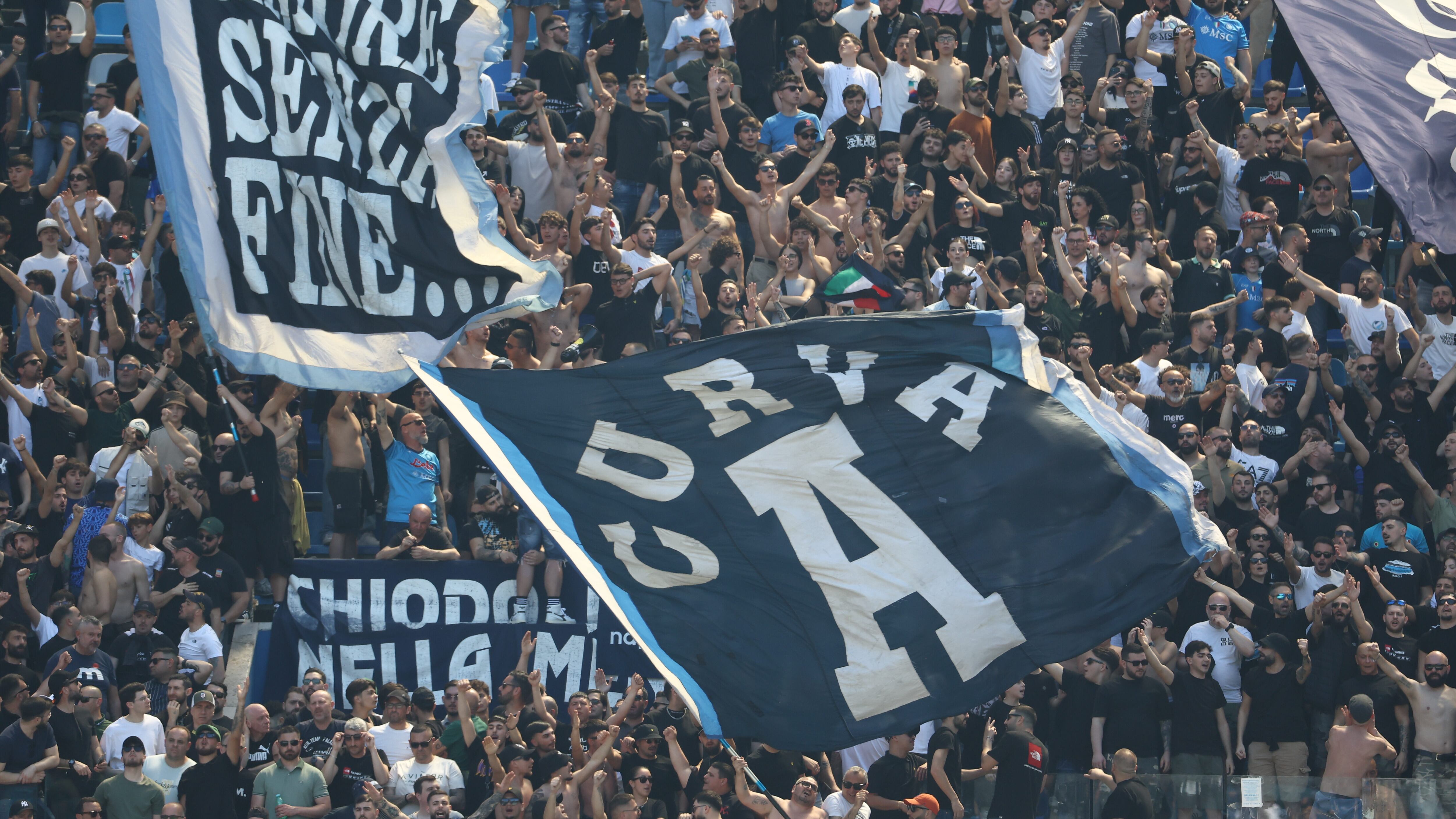 Al Maradona c'è il solleone ma accendono i riflettori...