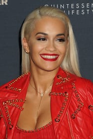 Katy Perry e Rita Ora: scollature bollenti sul red carpet 22