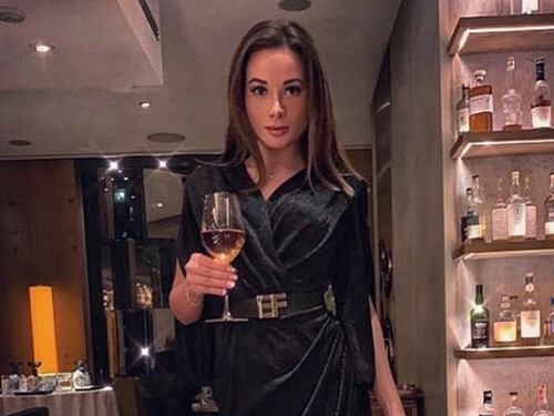 Influencer accoltellata e nascosta in valigia. I sospetti sul suo ex
