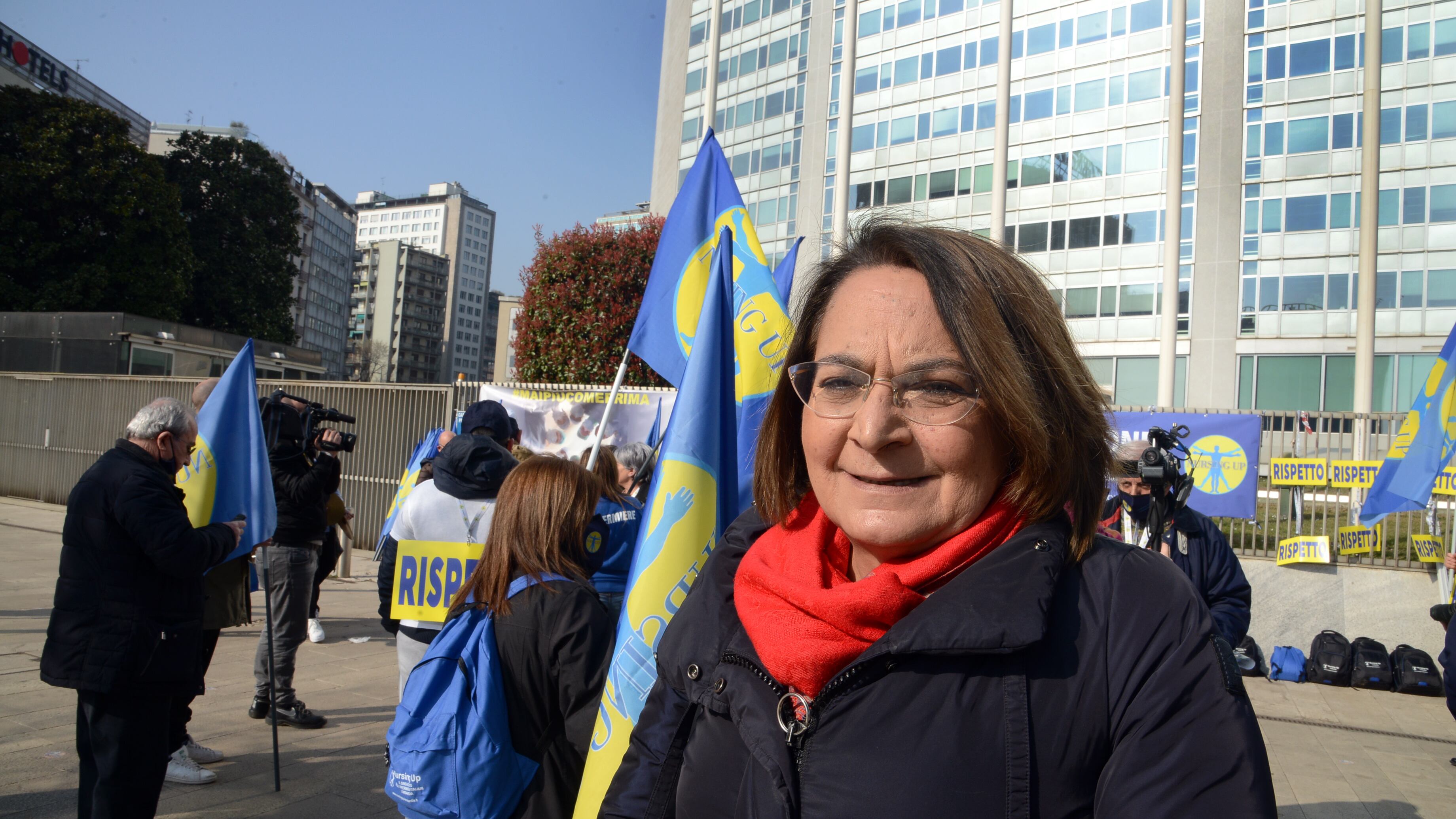 "Taglio ai militari? Vanno sostituiti con i poliziotti"