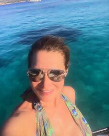 Simona Ventura sexy in vacanza 16