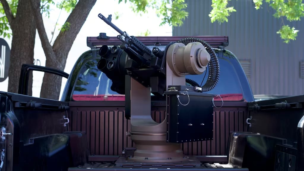Il “cannone robot” dei Marines contro gli sciami di droni: come funziona il Bullfrog