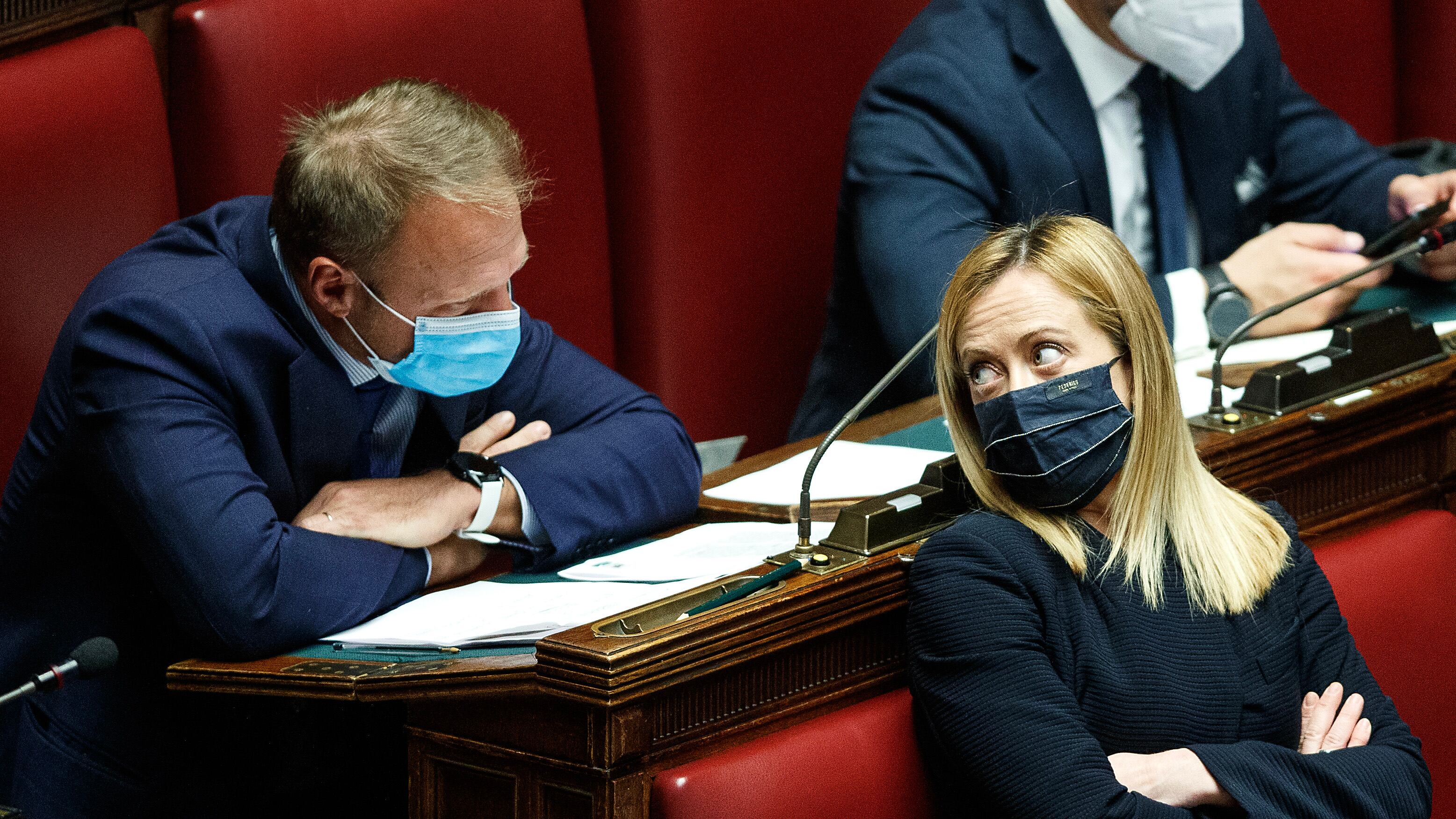 FdI smonta Lamorgese: "Fn strumentale". Ira Pd: "Inaccettabile"