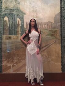 Nina Moric hot dopo la doccia 8