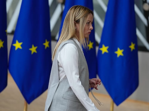 “Europa Nera”. Meloni apre a Zemmour e la sinistra grida al fascismo