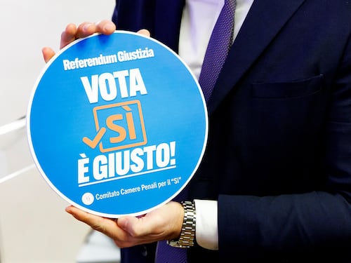 "Basta con castelli in aria e bugie dell'Anm"