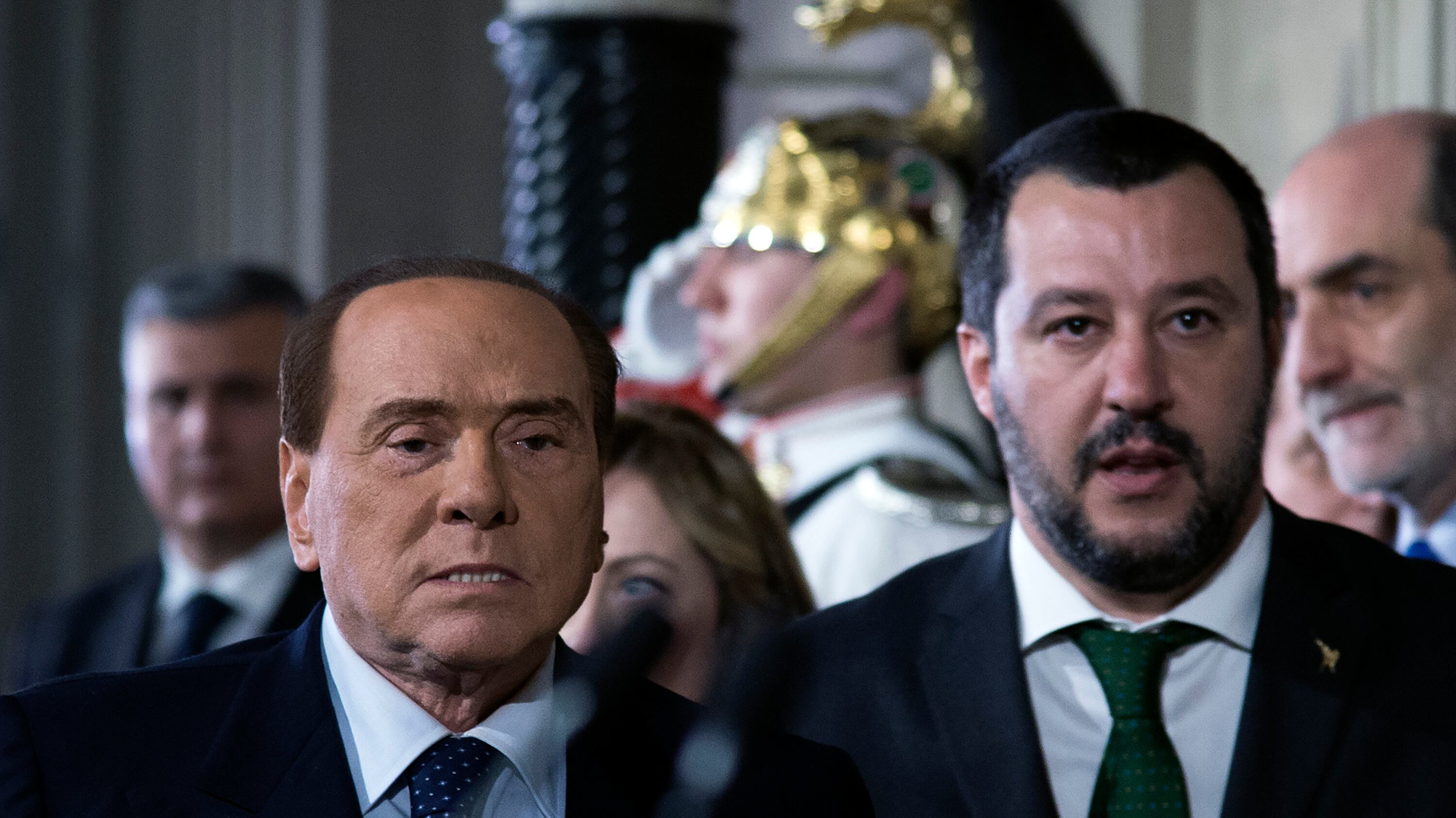 Berlusconi incontra Salvini: "In piazza contro il governo"