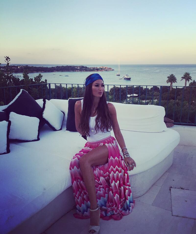 Elisabetta Gregoraci, topless da urlo in Costa Smeralda 8