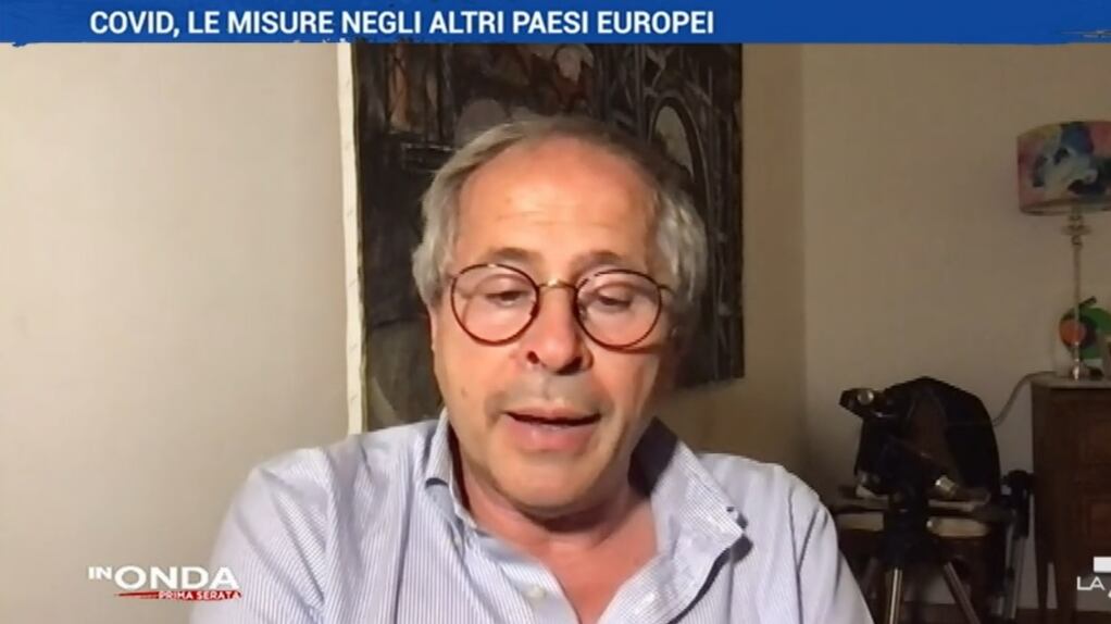 "Non muoiono i no vax ma i vaccinati fragili": è polemica su Crisanti