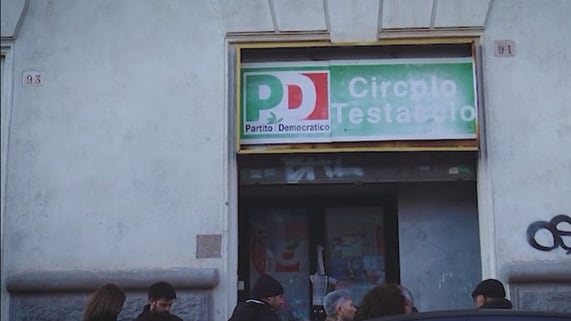 La delusione dei militanti: "Quando il Pd tornerà a fare il Pd..."