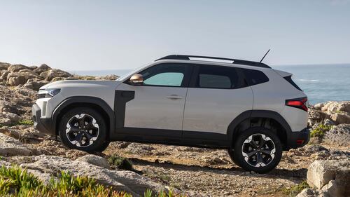 Nuova Dacia Duster 2024, guarda tutte le foto 5