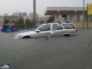 Strada allagata a Brindisi
