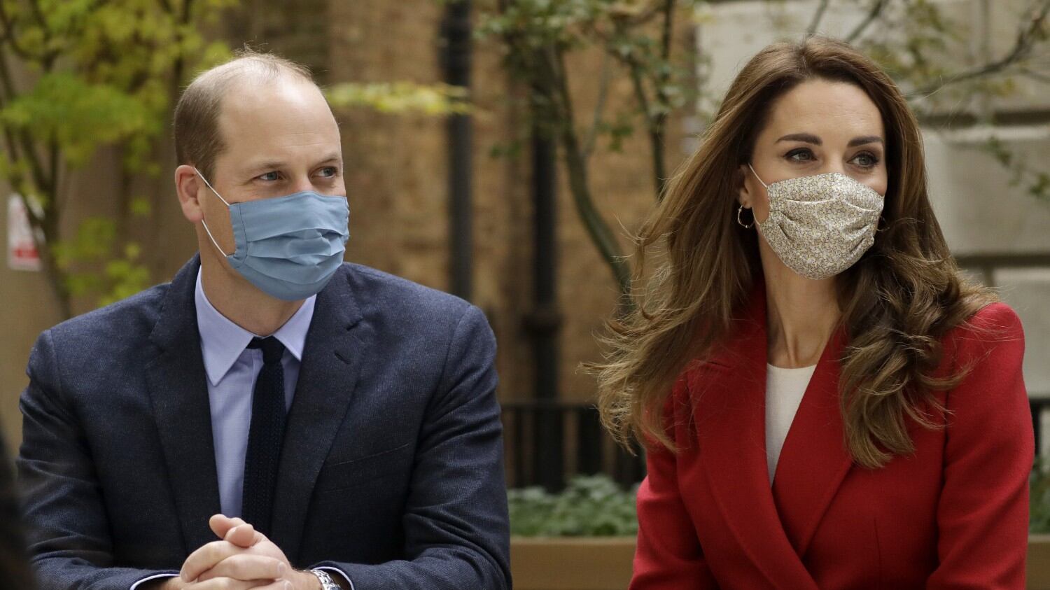 "Hanno violato la regola del sei..." Bufera su Kate e il Principe William