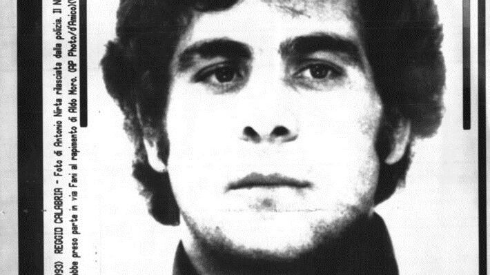 Incensurato e con la pensione, la morte-beffa del boss Toni