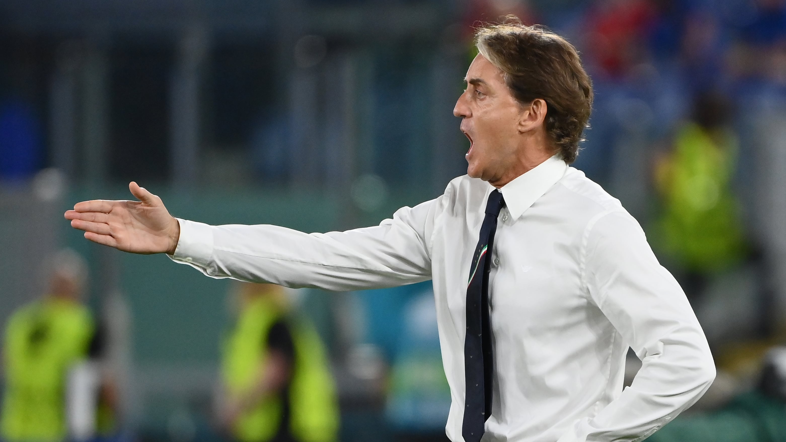 E l'Italia è pronta a non inginocchiarsi