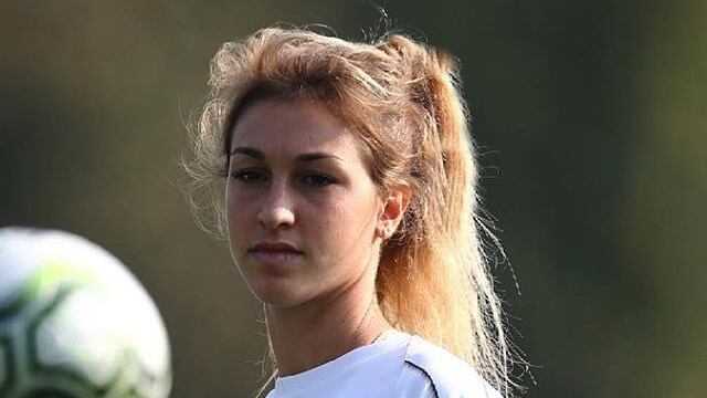 Mia Bellucci si prende la scena sui social: il profilo della giocatrice del Milan