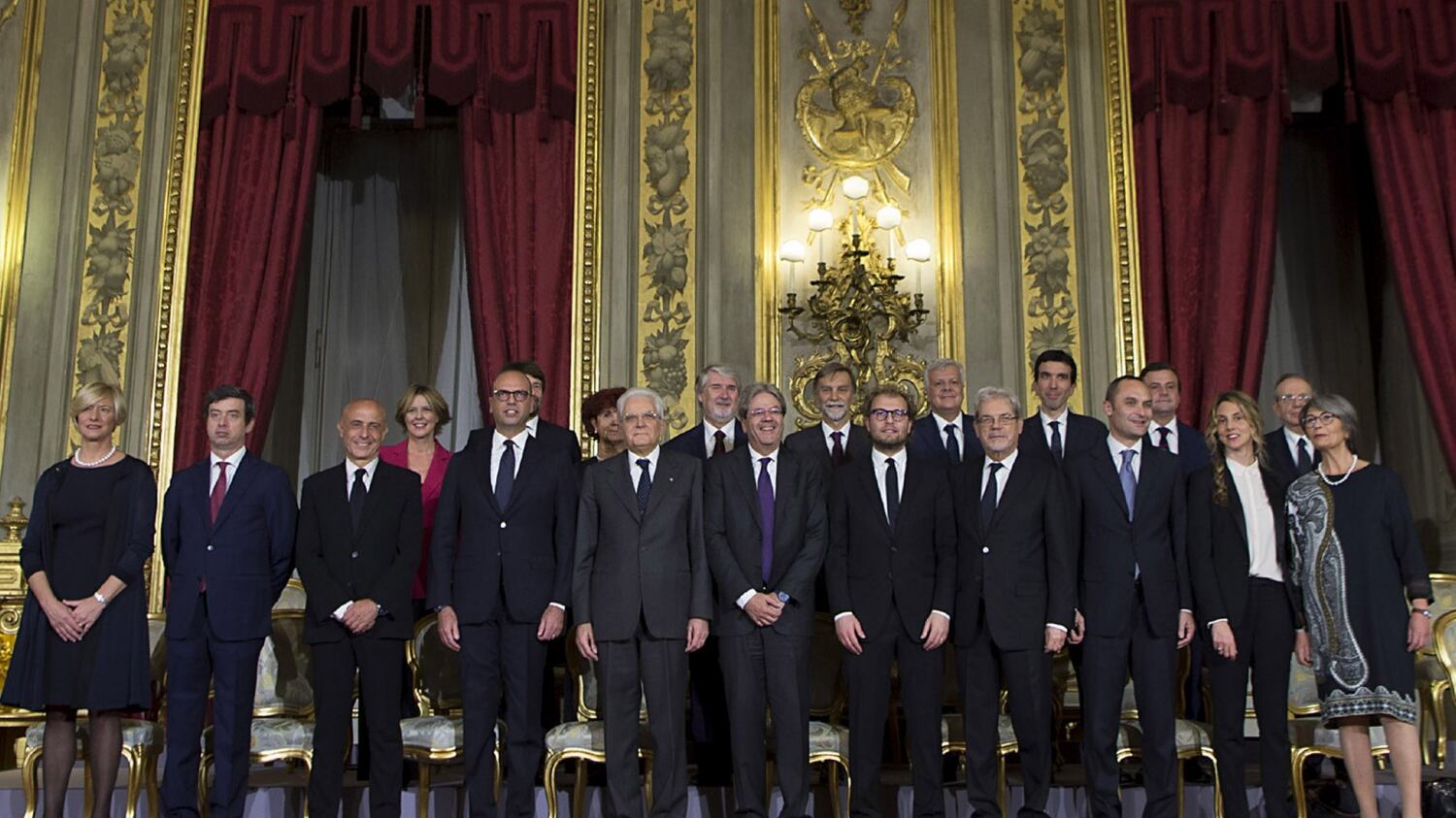 Ministri clonati. E commissariati da Boschi-Lotti