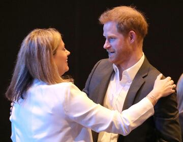 Principe Harry, le foto del convegno sul turismo 10