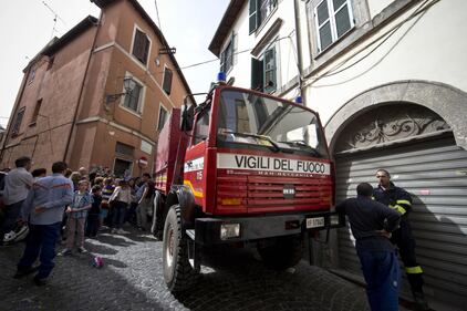Crolla un solaio a Velletri 9