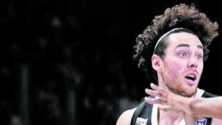Bologna batte l'Olimpia e torna in vetta