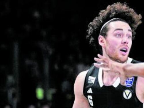 Bologna batte l'Olimpia e torna in vetta