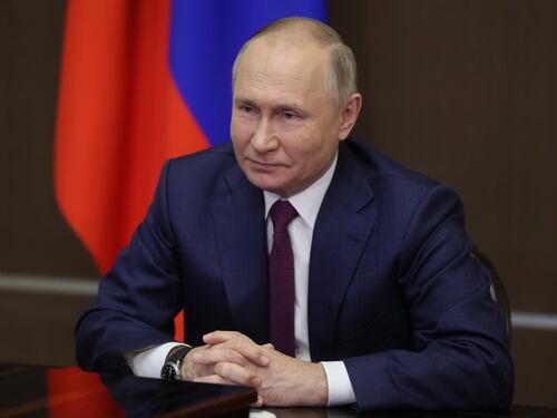 Biden chiama Putin: vertice per il destino dell'Ucraina