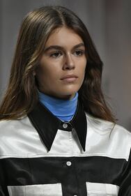 Kaia Gerber: ecco la sexy figlia di Cindy Crawford 10
