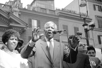 Corruzione e povertà. Ora il Sudafrica rischia una guerra tra clan