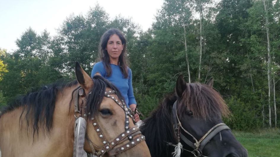 "Un viaggio lungo novemila chilometri insieme ai miei cavalli"