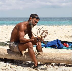 Isola 2017, prove hot in costume da bagno 22