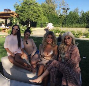 Kylie Jenner, lato b esplosivo in spiaggia 6