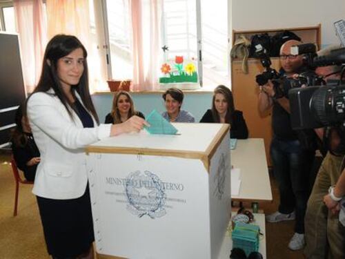 Emiliano: "Apro al M5S"