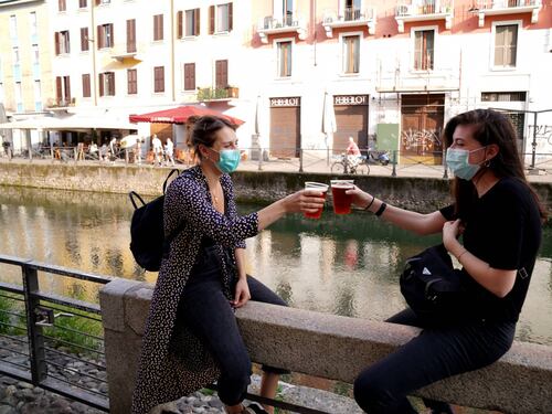 La "normalità" ci costa molto cara. Prezzi in aumento per caffè, alimenti e parrucchieri
