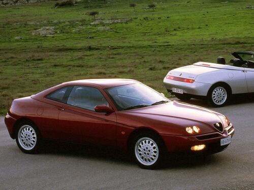 Alfa Romeo GTV (916), guarda tutte le foto