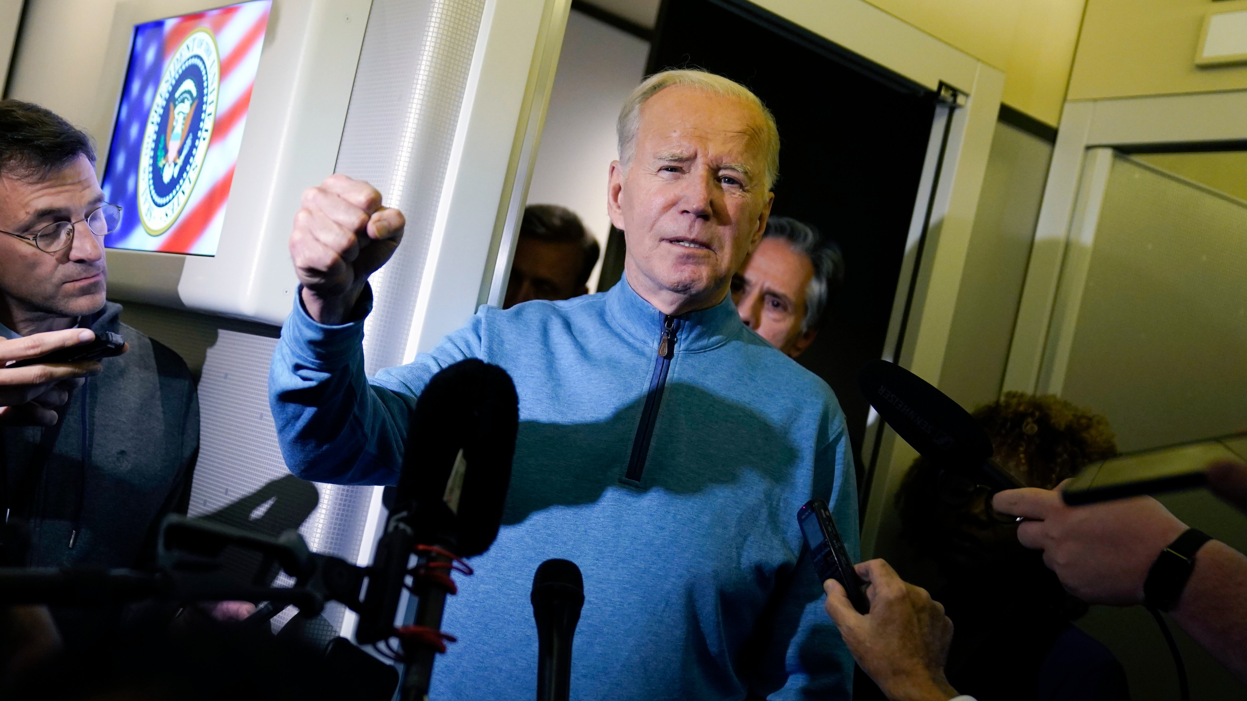 Biden salta (causa uragano) il summit di Berlino. Zelensky, tappa a Roma per incontrare Meloni