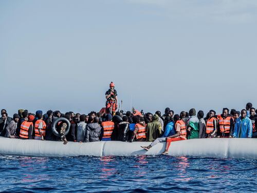 I pirati del mare tunisini come avvoltoi fra pescherecci, motori rubati e video "Tik Tok"