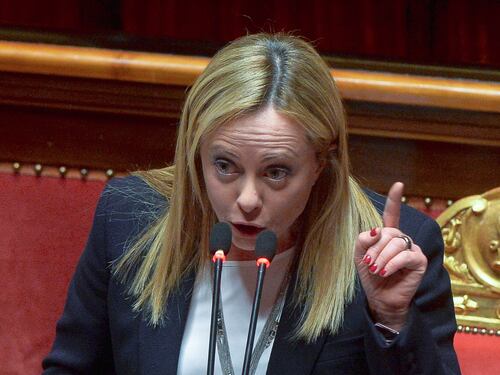 "Preferisco dimettermi che fare come Conte". Lo schiaffo della Meloni alla sinistra