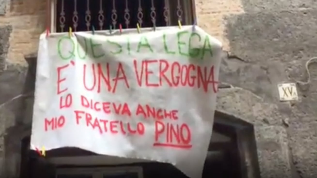 Il fratello di Pino Daniele contro Salvini: "Deve andare via, non lo vogliamo"