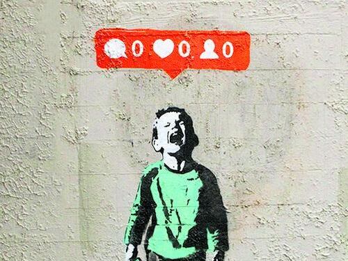 TikTok, è guerra Usa-Cina. Ultimatum contro l'app accusata di rubarci i dati (e spegnerci il cervello)