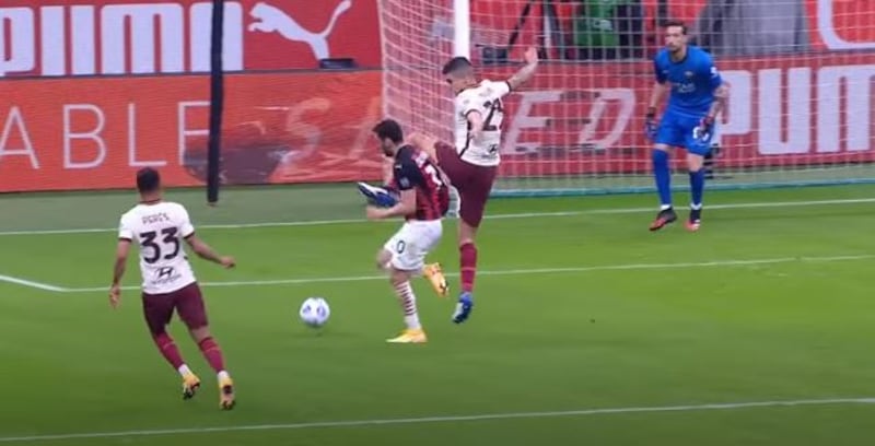 Fallo su Calhanoglu Milan-Roma 2020-2021