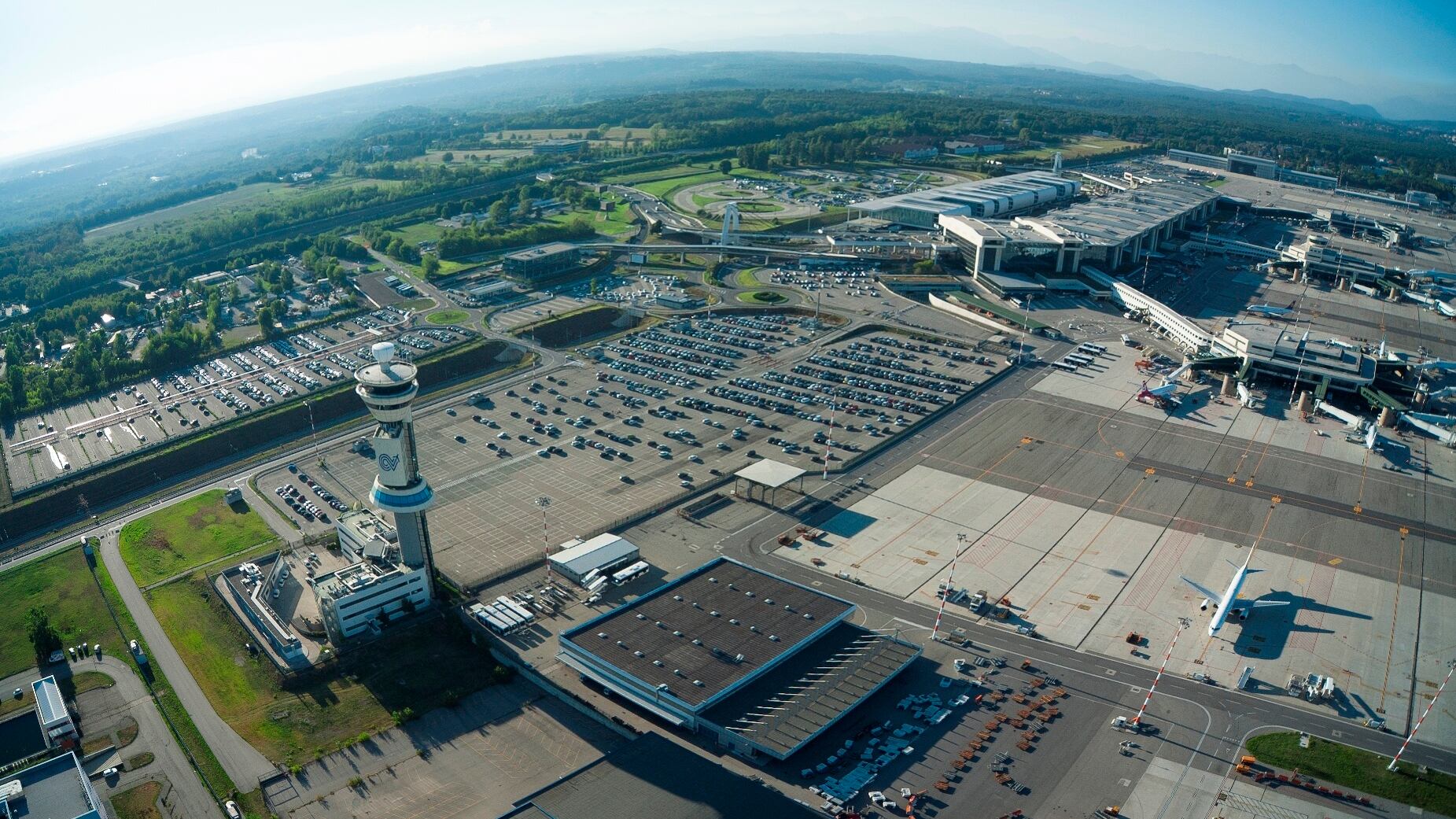 La figuraccia degli aeroporti italiani