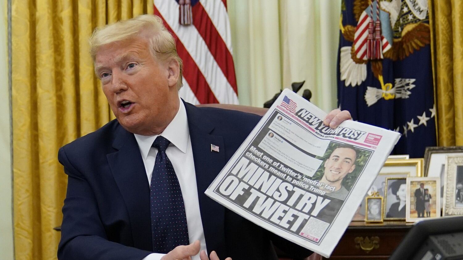 Donald Trump firma ordine esecutivo sui social media