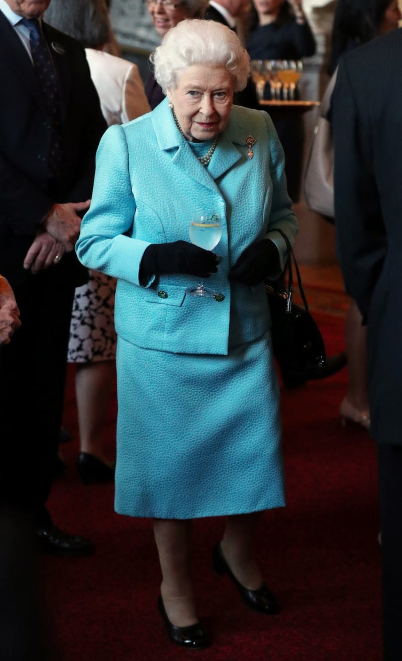 Meghan Markle, la Regina Elisabetta II e Kate Middleton: foto 1