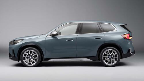 Bmw iX1 eDrive20, guarda tutte le foto 6