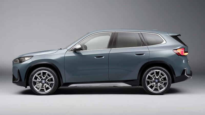 Bmw iX1 eDrive20, guarda tutte le foto 6